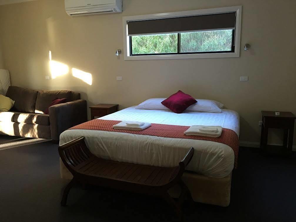 Hillview Farmstay Gundagai Kültér fotó